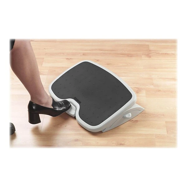 Kensington® SoleMate™ Plus Adjustable Footrest 2 Kensington® SoleMate™ Plus Adjustable Footrest - Image 2